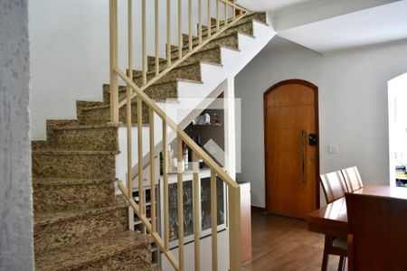 Escada de casa à venda com 3 quartos, 100m² em Vila da Saúde, São Paulo