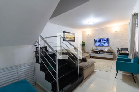 Sala de casa à venda com 3 quartos, 250m² em Parque Guarani, São Paulo