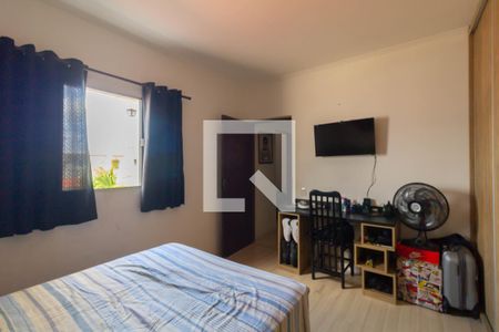 Quarto 1 de casa à venda com 3 quartos, 250m² em Parque Guarani, São Paulo