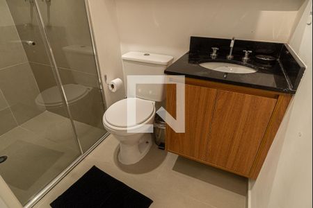 Banheiro de kitnet/studio para alugar com 1 quarto, 19m² em Bela Vista, São Paulo