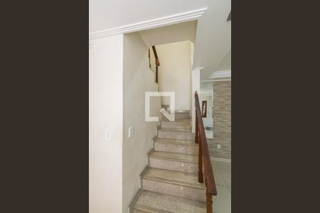 Sala - Acesso ao 2º andar de apartamento à venda com 3 quartos, 150m² em Brás de Pina, Rio de Janeiro