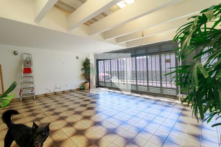 Garagem de casa à venda com 3 quartos, 164m² em Campo Belo, São Paulo
