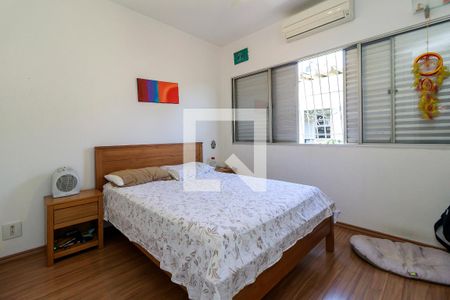 Suíte de casa à venda com 3 quartos, 164m² em Campo Belo, São Paulo