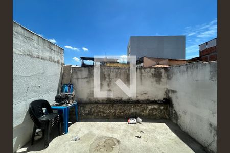 Quintal de casa para alugar com 2 quartos, 80m² em Madureira, Rio de Janeiro