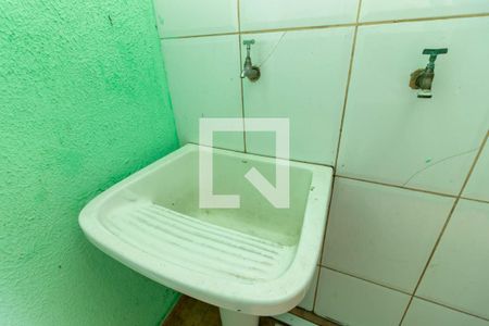 Área de Serviço de casa para alugar com 1 quarto, 24m² em Vila Espanhola, São Paulo