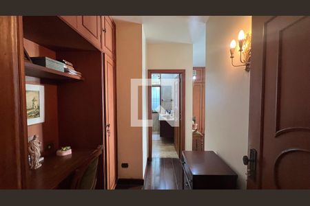 Suite de casa para alugar com 4 quartos, 485m² em Alto de Pinheiros, São Paulo