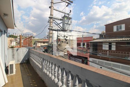 Varanda de casa à venda com 3 quartos, 186m² em Parque Peruche, São Paulo