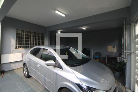 Garagem de casa à venda com 3 quartos, 186m² em Parque Peruche, São Paulo