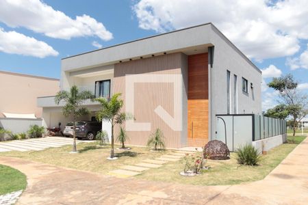 Fachada de casa de condomínio à venda com 4 quartos, 380m² em Setor Progresso, Goiânia
