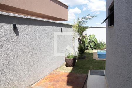 Quintal de casa de condomínio à venda com 4 quartos, 380m² em Setor Progresso, Goiânia