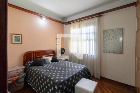 Quarto 1 de casa à venda com 3 quartos, 1000m² em Trevo, Belo Horizonte