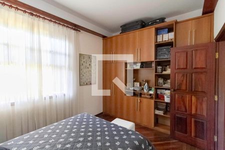 Quarto 1 de casa à venda com 3 quartos, 1000m² em Trevo, Belo Horizonte