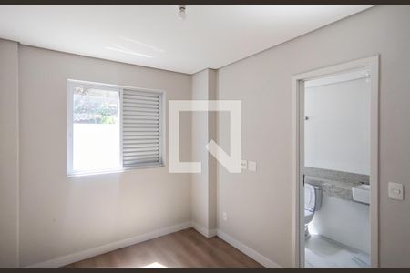 Quarto de apartamento à venda com 3 quartos, 78m² em Sagrada Família, Belo Horizonte