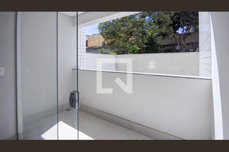 Varanda de apartamento à venda com 3 quartos, 78m² em Sagrada Família, Belo Horizonte