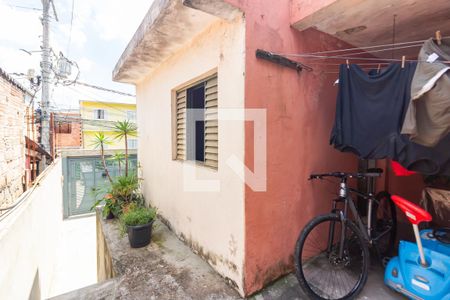 Quintal de casa à venda com 3 quartos, 134m² em Padroeira, Osasco