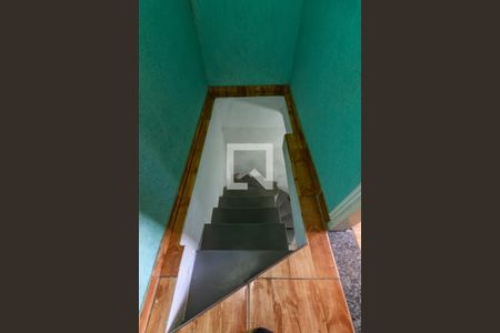 Escada de casa à venda com 3 quartos, 134m² em Padroeira, Osasco