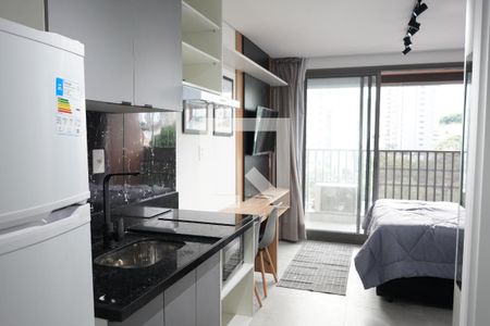 Cozinha de kitnet/studio para alugar com 1 quarto, 25m² em Vila Regente Feijó, São Paulo