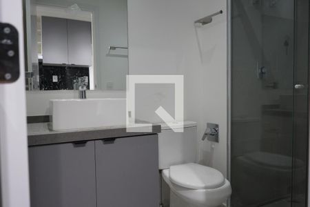 Banheiro de kitnet/studio para alugar com 1 quarto, 25m² em Vila Regente Feijó, São Paulo