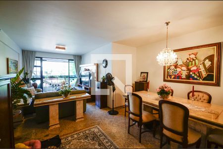 Sala de apartamento à venda com 4 quartos, 154m² em Tijuca, Rio de Janeiro