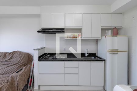 Sala/ Cozinha de apartamento para alugar com 1 quarto, 27m² em Jardim Mirante, São Paulo