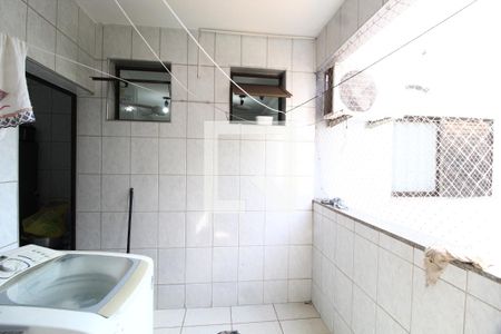 Área de Serviço de apartamento para alugar com 3 quartos, 1125m² em Saraiva, Uberlândia