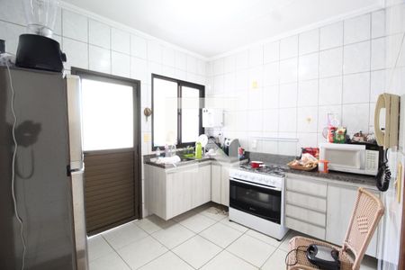 Cozinha de apartamento para alugar com 3 quartos, 1125m² em Saraiva, Uberlândia