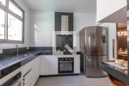 Cozinha de apartamento à venda com 3 quartos, 129m² em Gutierrez, Belo Horizonte