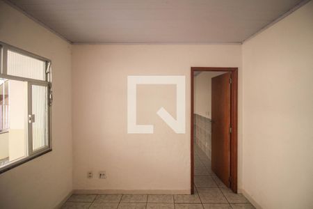 Casa para alugar com 2 quartos, 115m² em Ponto Chic, Nova Iguaçu