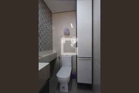 Banheiro da Suíte de casa para alugar com 3 quartos, 150m² em Jardim Vila Formosa, São Paulo