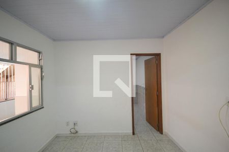 Sala de casa para alugar com 2 quartos, 115m² em Ponto Chic, Nova Iguaçu