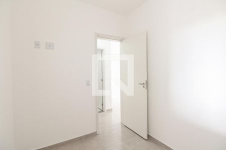 Quarto 1 de apartamento para alugar com 2 quartos, 50m² em Vila Carrão, São Paulo