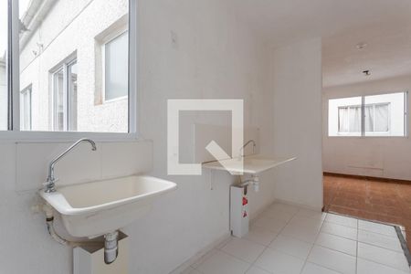 Cozinha e Área de Serviço de apartamento para alugar com 2 quartos, 42m² em Mário Quintana, Porto Alegre