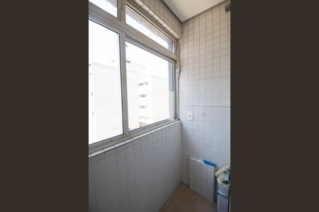 Área de Serviço de apartamento para alugar com 2 quartos, 120m² em Sumaré, São Paulo