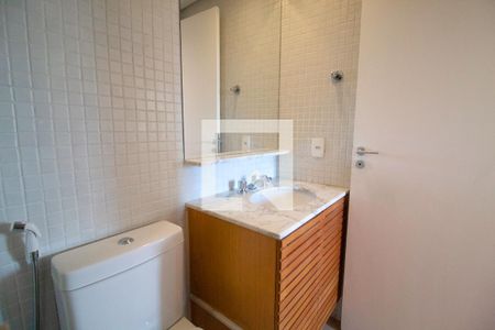 Banheiro de apartamento para alugar com 2 quartos, 120m² em Sumaré, São Paulo