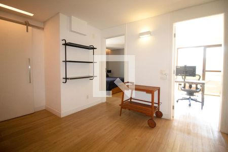 Sala de apartamento para alugar com 2 quartos, 123m² em Pinheiros, São Paulo