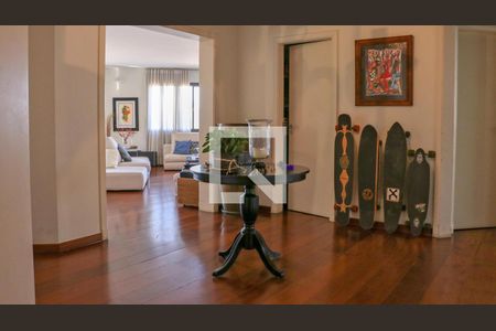 Apartamento à venda com 4 quartos, 378m² em Pacaembu, São Paulo