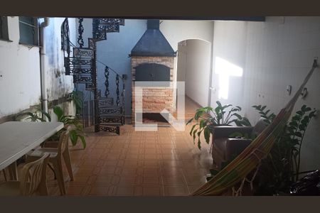 Casa à venda com 1 quarto, 235m² em Campestre, Santo André