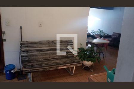 Casa à venda com 1 quarto, 235m² em Campestre, Santo André