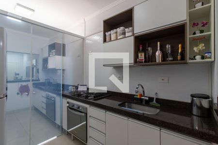 Cozinha de apartamento à venda com 2 quartos, 54m² em Vila das Bandeiras, Guarulhos