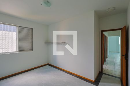 Suíte de apartamento para alugar com 3 quartos, 85m² em Estoril, Belo Horizonte