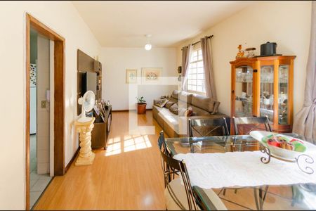 Sala de apartamento à venda com 3 quartos, 101m² em Nova Suíça, Belo Horizonte