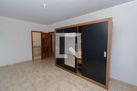 Suite de casa à venda com 3 quartos, 200m² em Jardim Laguna, Contagem