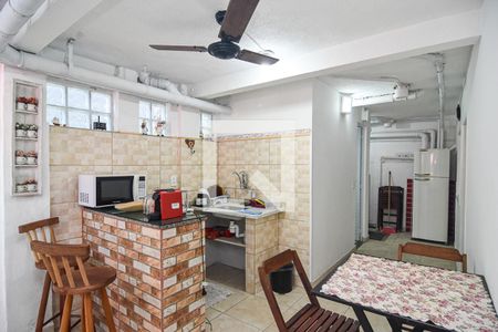 Edícula  de casa à venda com 6 quartos, 202m² em Camboinhas, Niterói