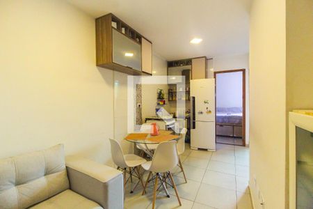 Sala/Cozinha de apartamento para alugar com 2 quartos, 38m² em Itaquera, São Paulo