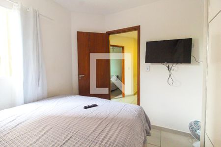 Quarto 1 de apartamento para alugar com 2 quartos, 38m² em Itaquera, São Paulo