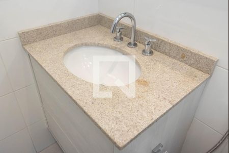 Banheiro de apartamento à venda com 1 quarto, 38m² em Campo Belo, São Paulo