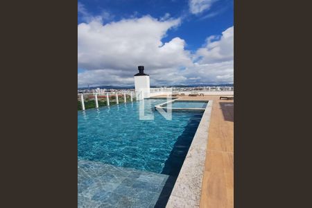 Área comum - Piscina de apartamento para alugar com 2 quartos, 64m² em Estreito, Florianópolis
