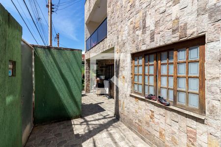 Área comum -Quintal Frontal de casa à venda com 4 quartos, 230m² em Jardim Sonia, São Paulo