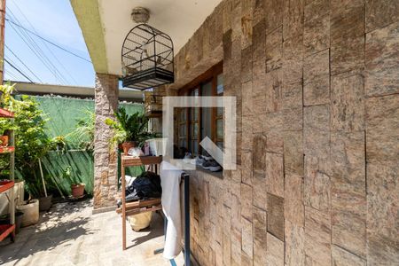Área comum -Quintal Frontal de casa à venda com 4 quartos, 230m² em Jardim Sonia, São Paulo