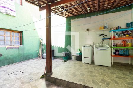Área de Serviço de casa à venda com 4 quartos, 230m² em Jardim Sonia, São Paulo